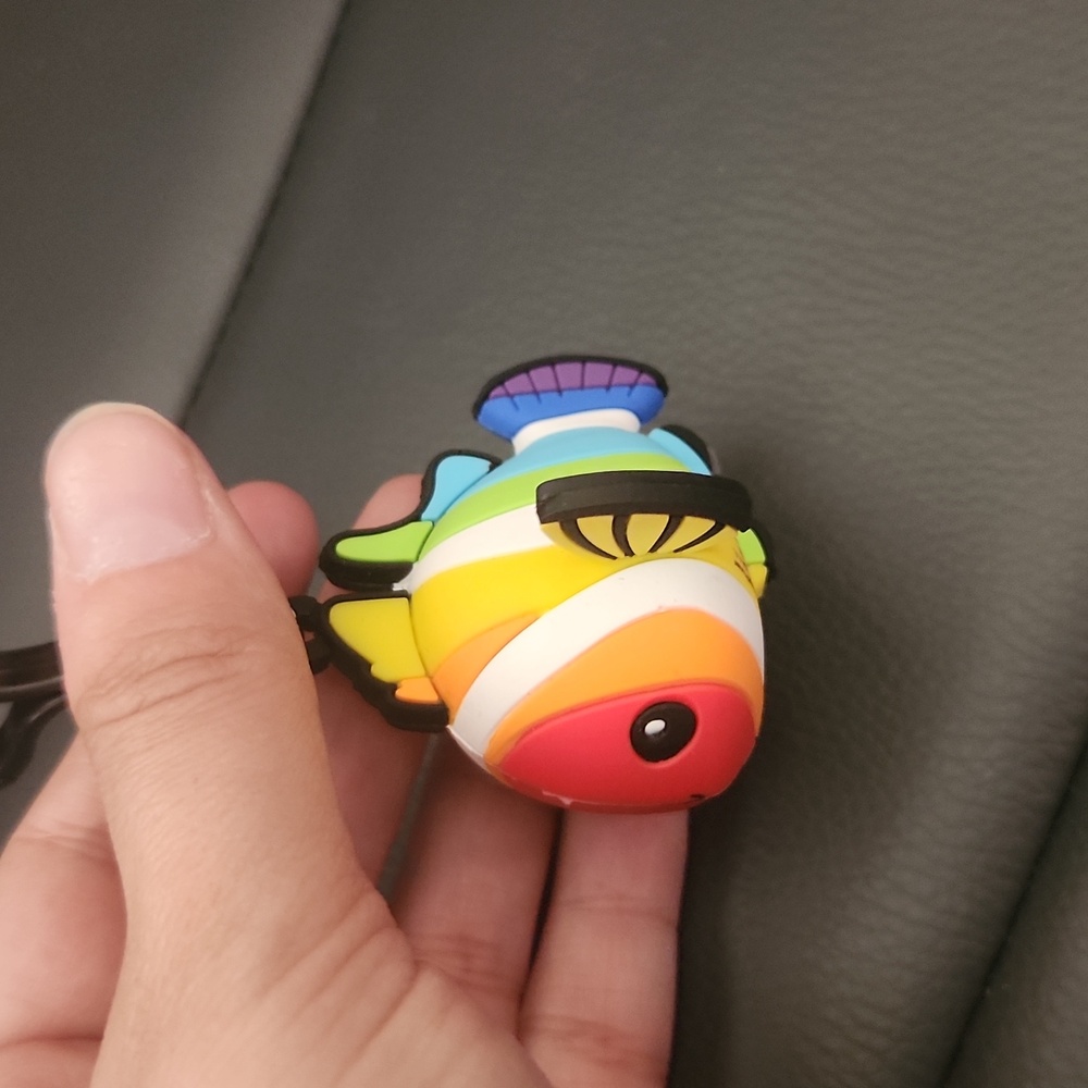 Colorful Nemo Keychain - Picture 2 of 4